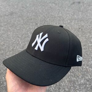 Yankees Hat New Era Black 59FIFTY Cap